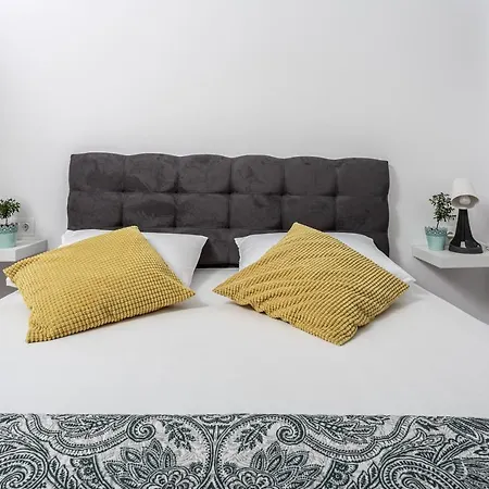 Hba 2 Vergia Apartment *